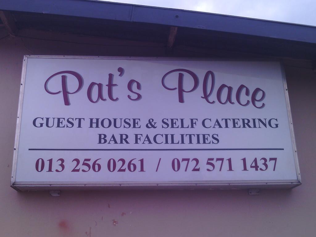 Pat'S Place Machadodorp Exterior photo